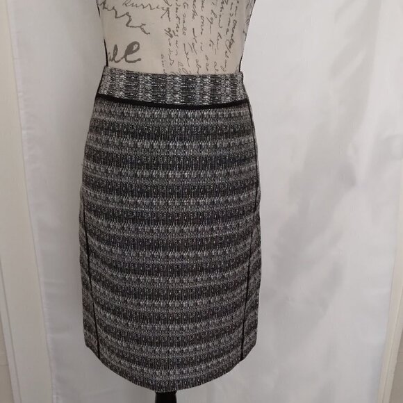 Liz Claiborne | Black White Tweed Textured Pencil Skirt | Size 6 - Picture 2 of 5